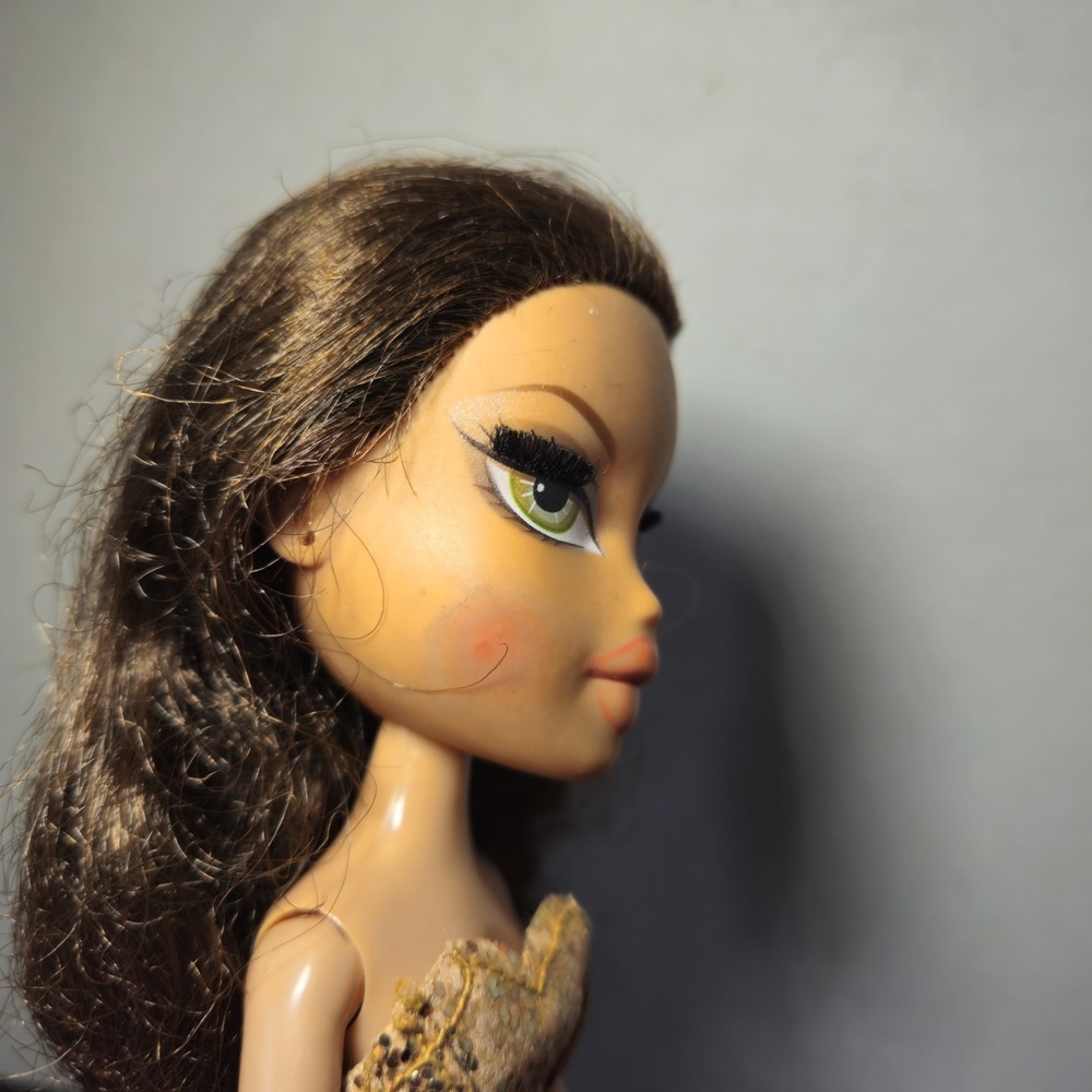 TLC Bratz The Movie 2007 Yasmin & Cloe Doll Rooted Lashes Gold Blue Articulated - Picture 8 of 16